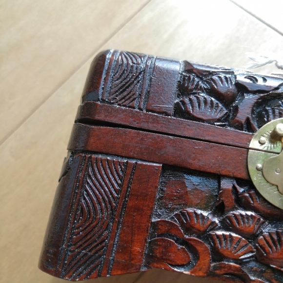 Vintage Carved Wooden Jewelry Box - Picture 9 of 12